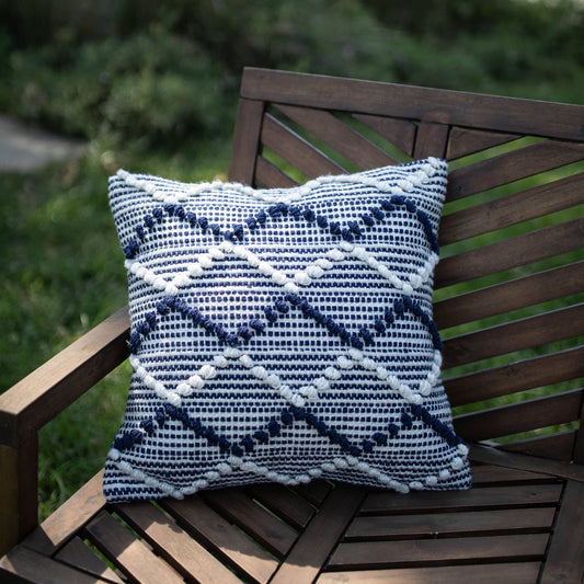 Foreside Home & Garden - 18x18 Hand Woven Lochlan Pillow Blue