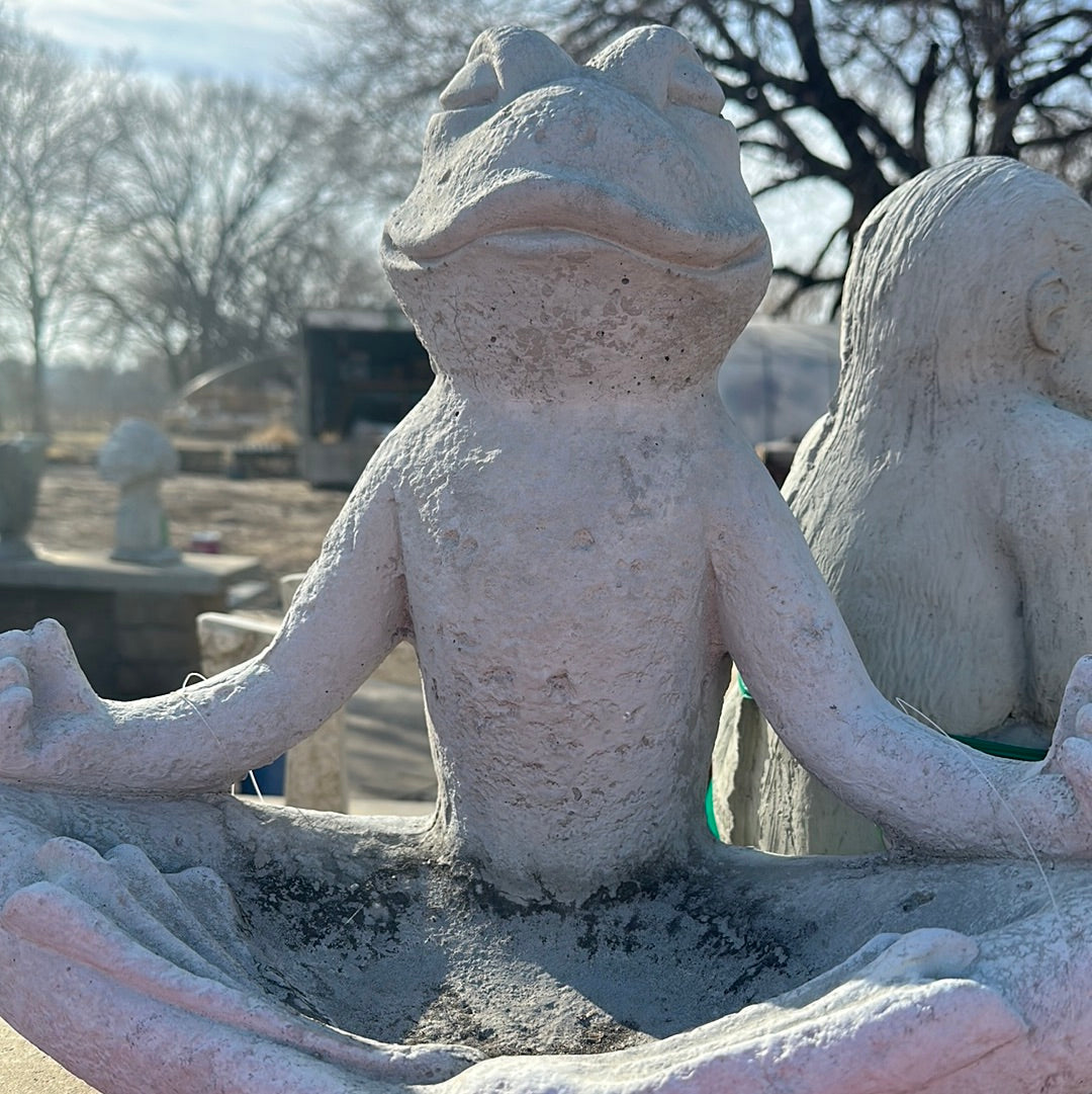 Yoga frog statuary
