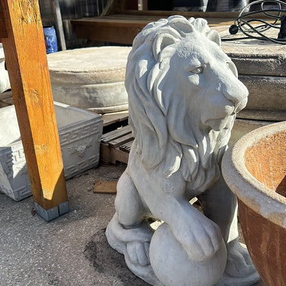 ball lion statuary